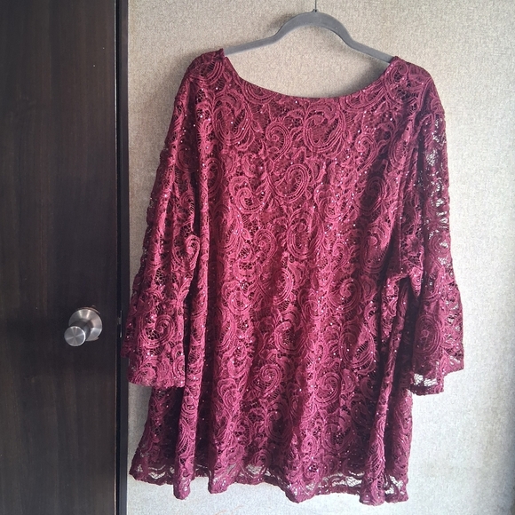 Plus Size 3x Maroon Blouse Fancy Holiday Bell Sleeve Sequin Shimmer Catherines - Picture 7 of 7